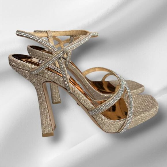 Badgley Mischka Urbana Pale Gold Size 6 - Picture 4 of 8